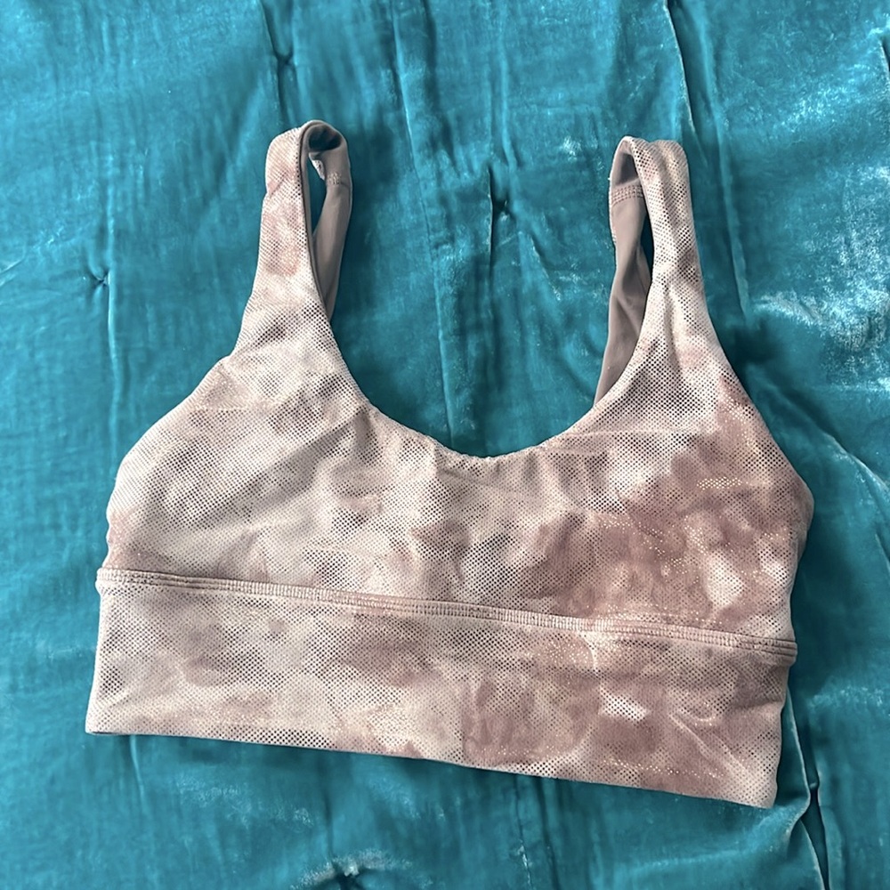 EUC Lululemon Align bra. Size 4. Reversible.